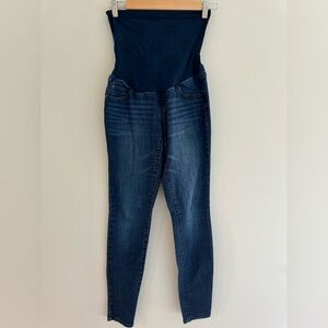 Jessica Simpson Maternity Jean size small (4R)